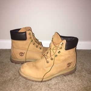 Women’s size 11 Timberlands